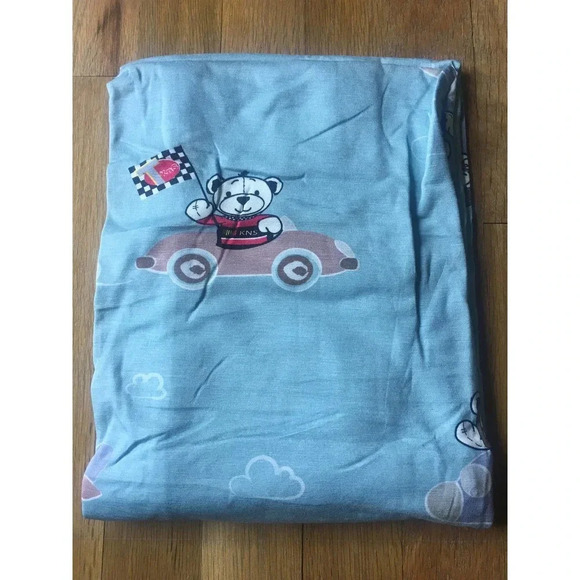 Extra-Large Baby Swaddle Blanket & Beanie Set - Picture 3 of 4